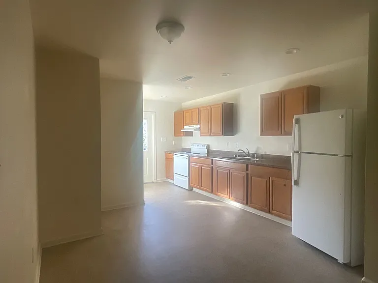 1368 Pitkin Rd — Photo 12