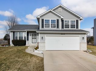 26236 W Tallgrass Trl, Channahon, IL 60410