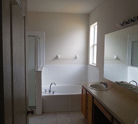 So Charm Cir 8470 move out pics 085_05032016