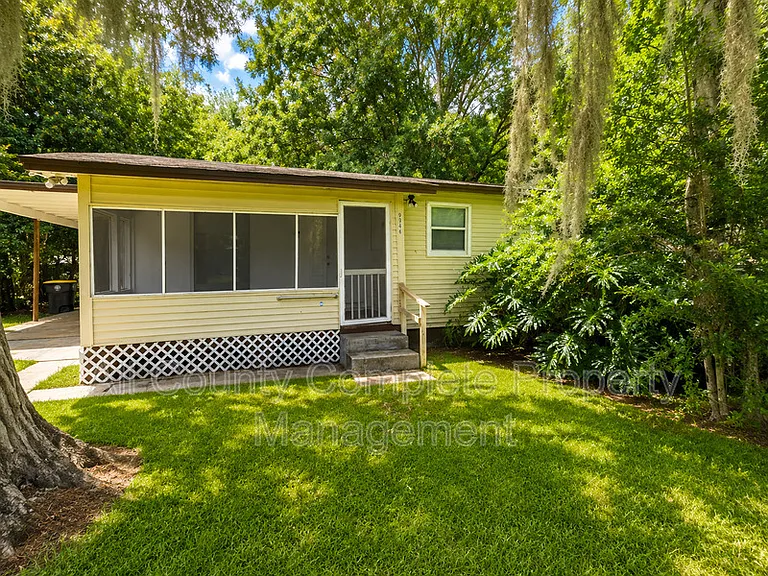 9348 Culpeper Ave — Photo 2