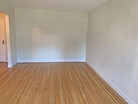 3rd image of 364 W 18th St APT 4D