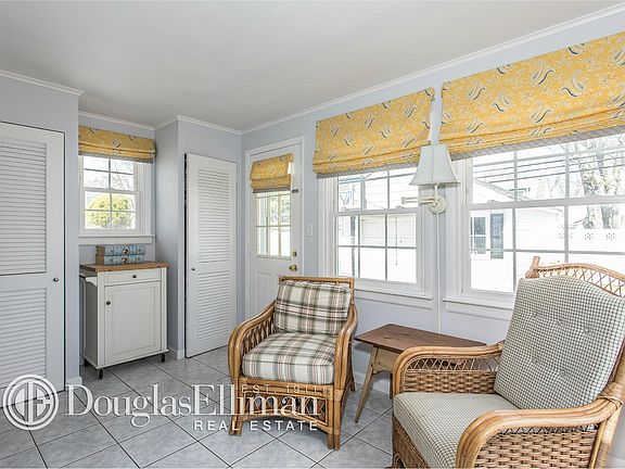 5th image of 16 Larkspur Ave