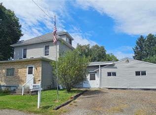 129 Riverview St, Ellwood City, PA 16117