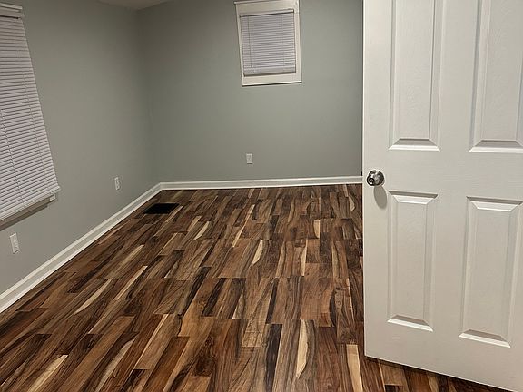 3rd image of 4720 Kingsley Dr