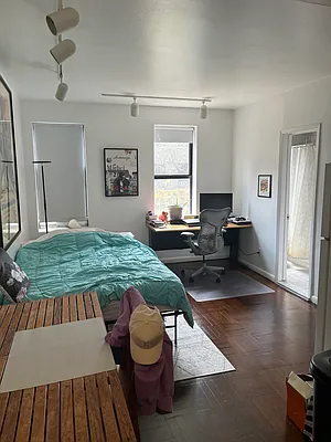 Rented by First Urban Management | media 11