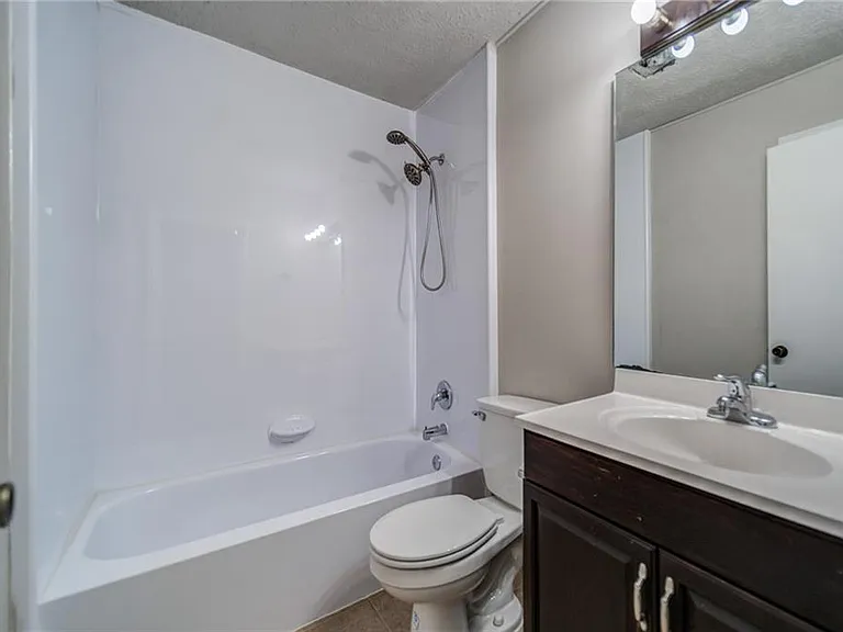 37 Country Place Ct — Photo 14