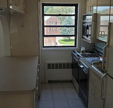 3rd image of 90-37 Shore Pkwy Unit 54