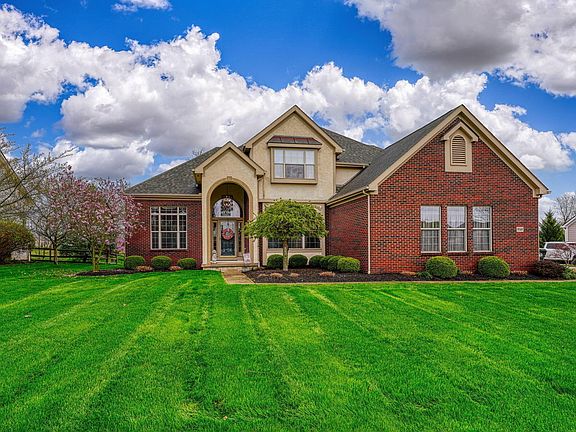3rd image of 9549 Creighton Dr