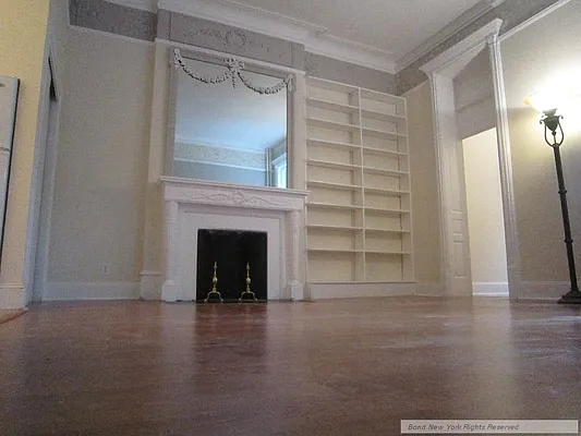 Rented by Bond New York | media 3