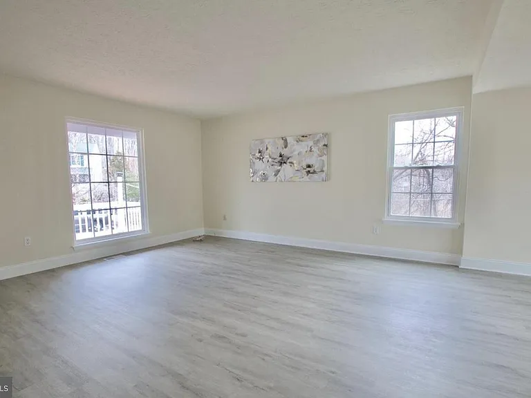 7908 Well Water Way — Photo 5