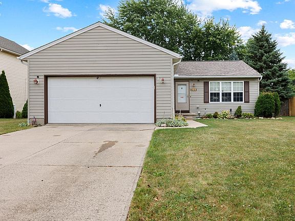 2nd image of 222 Bayberry Dr