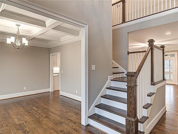 4th image of 8460 Grove Creek Dr
