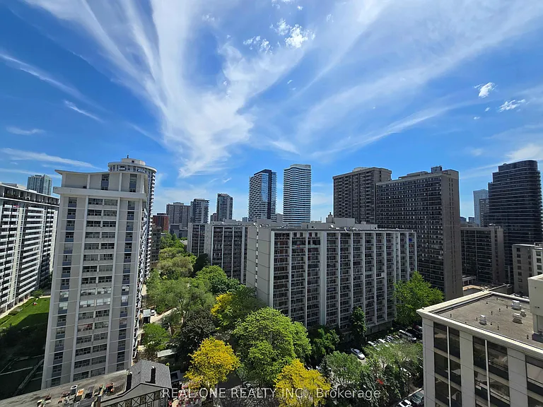 501 Yonge St #1109 — Photo 22