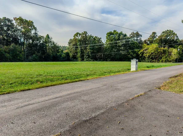 Slover Springs Rd, Dandridge, TN 37725
