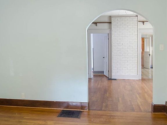 3rd image of 411 S Talley Ave