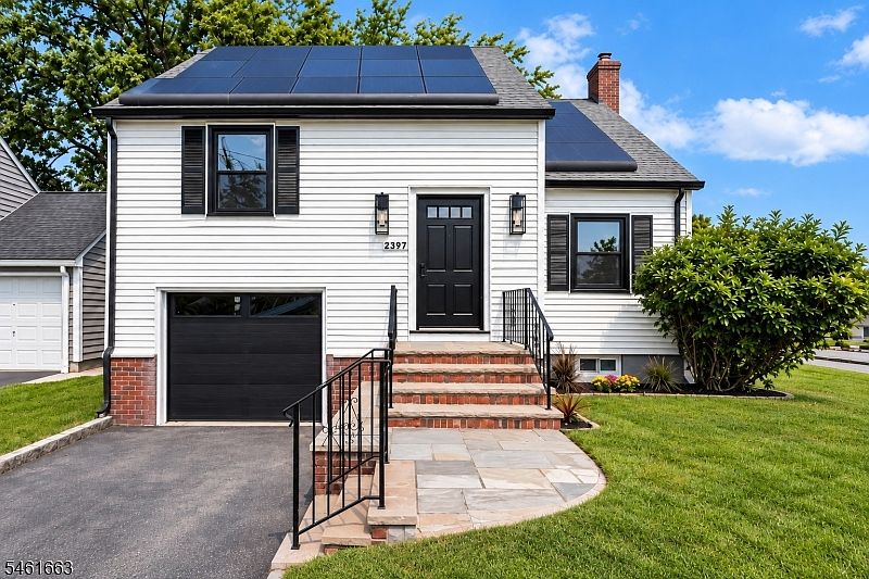 1st image of 2397 Seymour Ave
