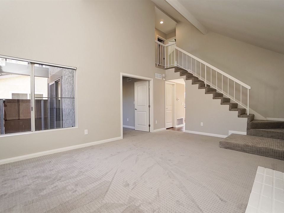 1st image of 10630 Esmeraldas Dr
