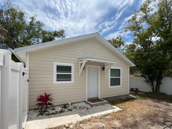 5062 1/2 22nd Ave N, Saint Petersburg, FL 33710