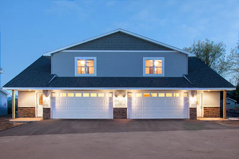 4 bed, 2.0 bath, $2,149 — Photo 1