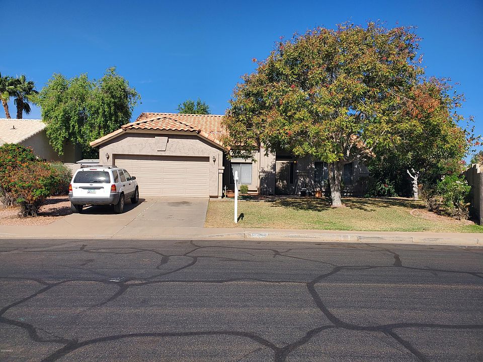1st image of 502 E Avenida Sierra Madre