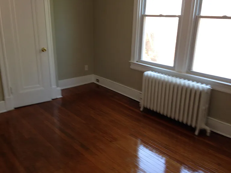 2919 10th St NE — Photo 6