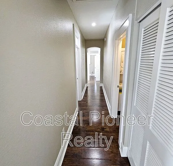 209 S Westland Ave #D — Photo 14