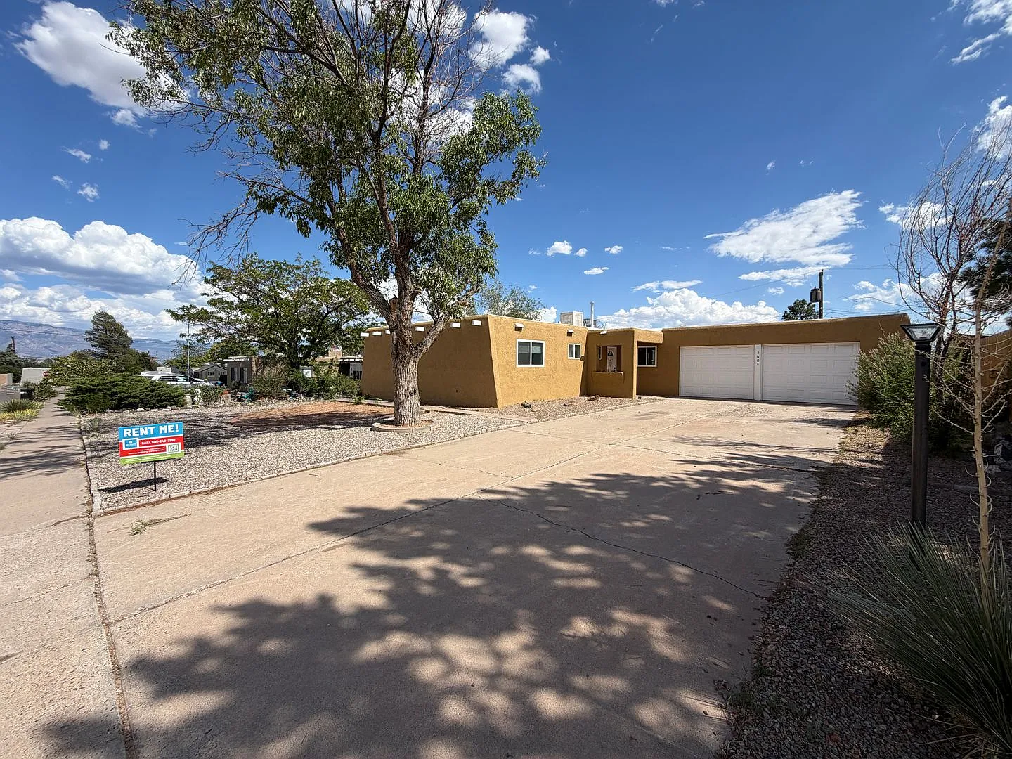 3 Bedroom Single Story Home Available Near Unser Blvd NW & Paradise Blvd NW! — Photo 3