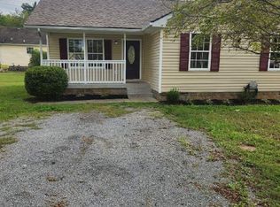 318 Reeves Ct, Springfield, TN 37172