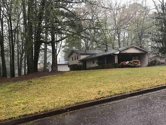 2nd image of 500 Waterview Ln