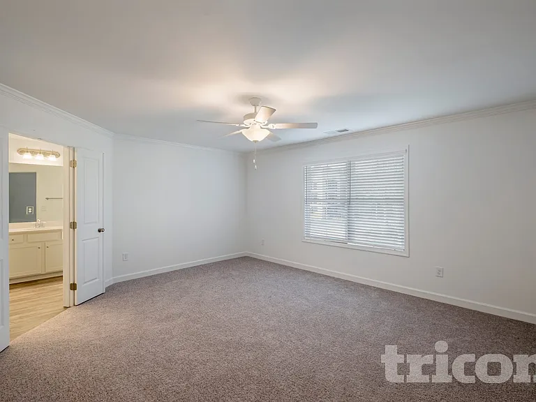 181 E Ridge Way — Photo 3