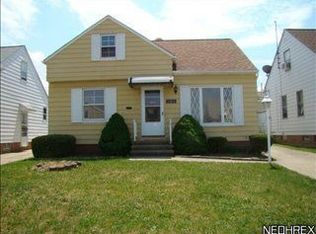 15914 Maplewood Ave, Maple Heights, OH 44137