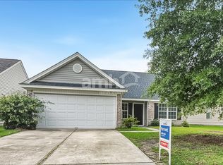 37 Braxton Manor Dr, Port Wentworth, GA 31407