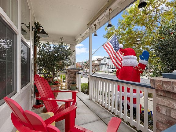 4th image of 1285 Seghesio Way