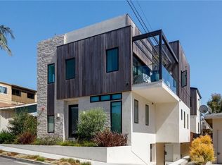 622 1st Pl, Hermosa Beach, CA 90254