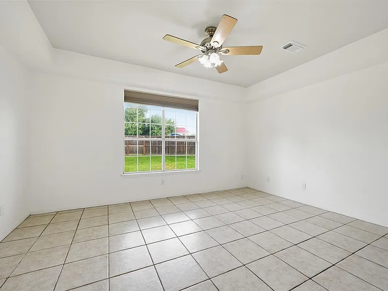 18010 Quiet Stream Ct — Photo 18
