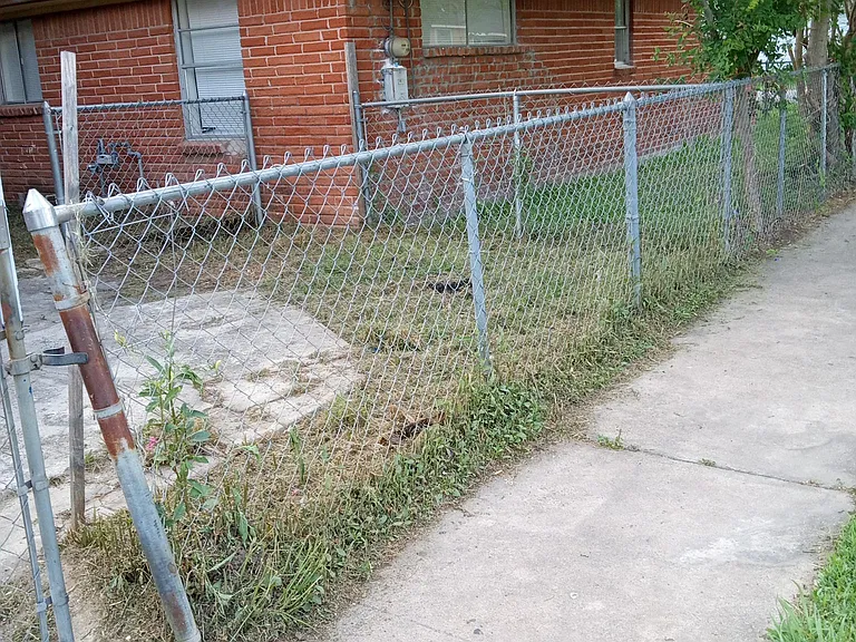 exterior-front yard