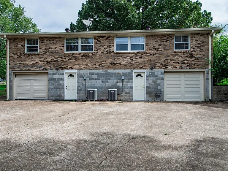845A Oakwood Terrace Dr — Photo 15