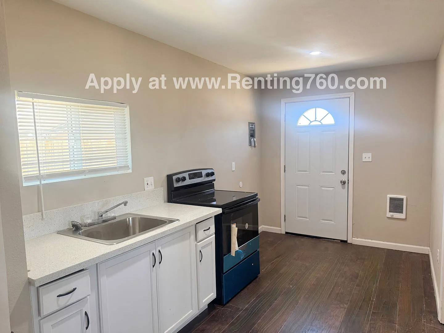 Cute 2 bed 1 Bath Home! — Photo 1