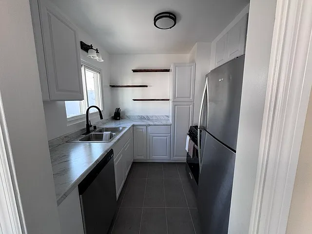 8501 S 5th Ave #1/2 — Photo 10
