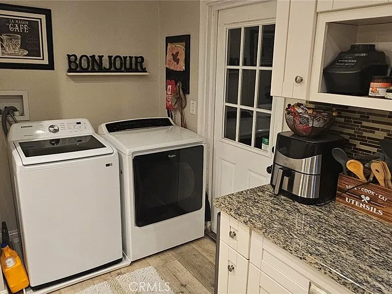 2543 E Santa Fe Ave — Photo 17