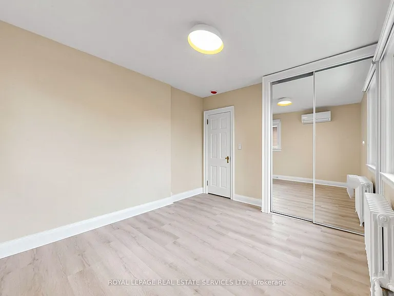 31 Rosemeade Ave — Photo 11