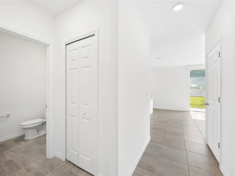 2339 White Tail St — Photo 4