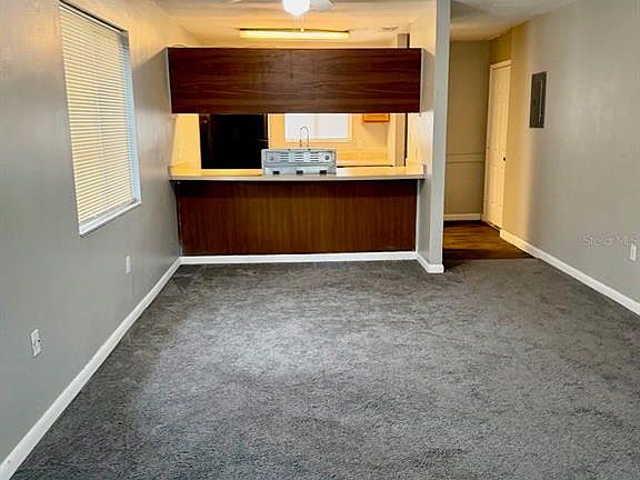 3rd image of 105 Cory Ln