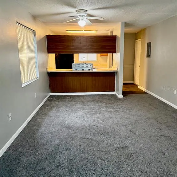 105 Cory Ln — Photo 3