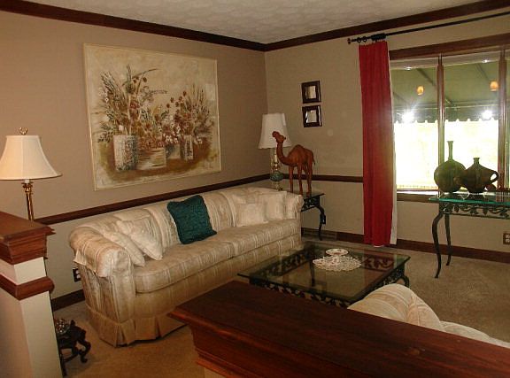 5th image of 8 Linruth Ln