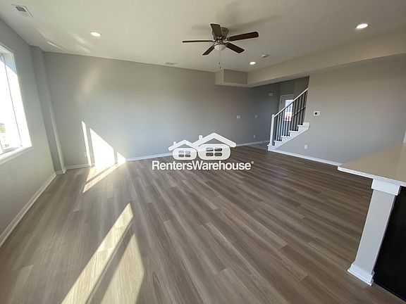 4th image of 7000 Lake Ridge Ave Unit 13