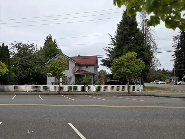 111 Calistoga Street E, Orting, WA 98360