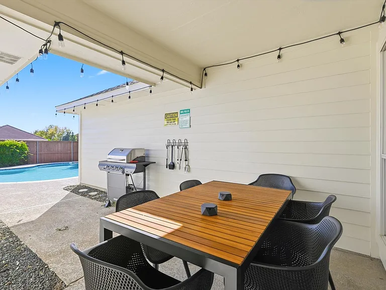 2720 Wild Grove Ln — Photo 34