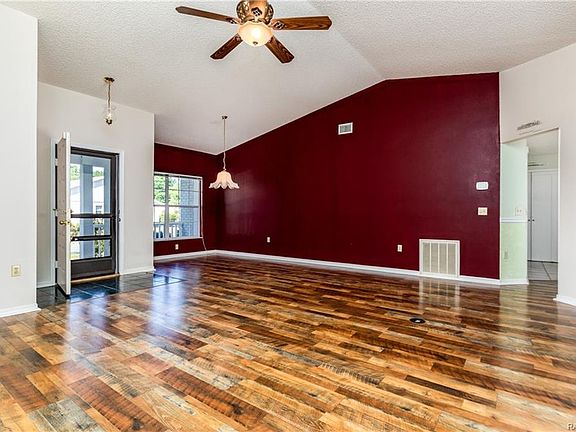 5th image of 725 W Starjasmine Pl