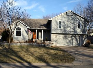 912 Honeybrook Ln, Derby, KS 67037